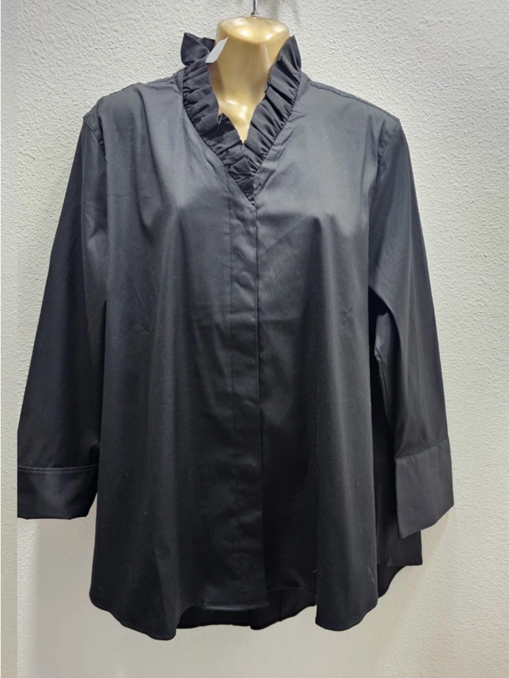 Chico's Size 2 Black Poplin Drama Aline Ruffle V-Neck Blouse Tunic NEW